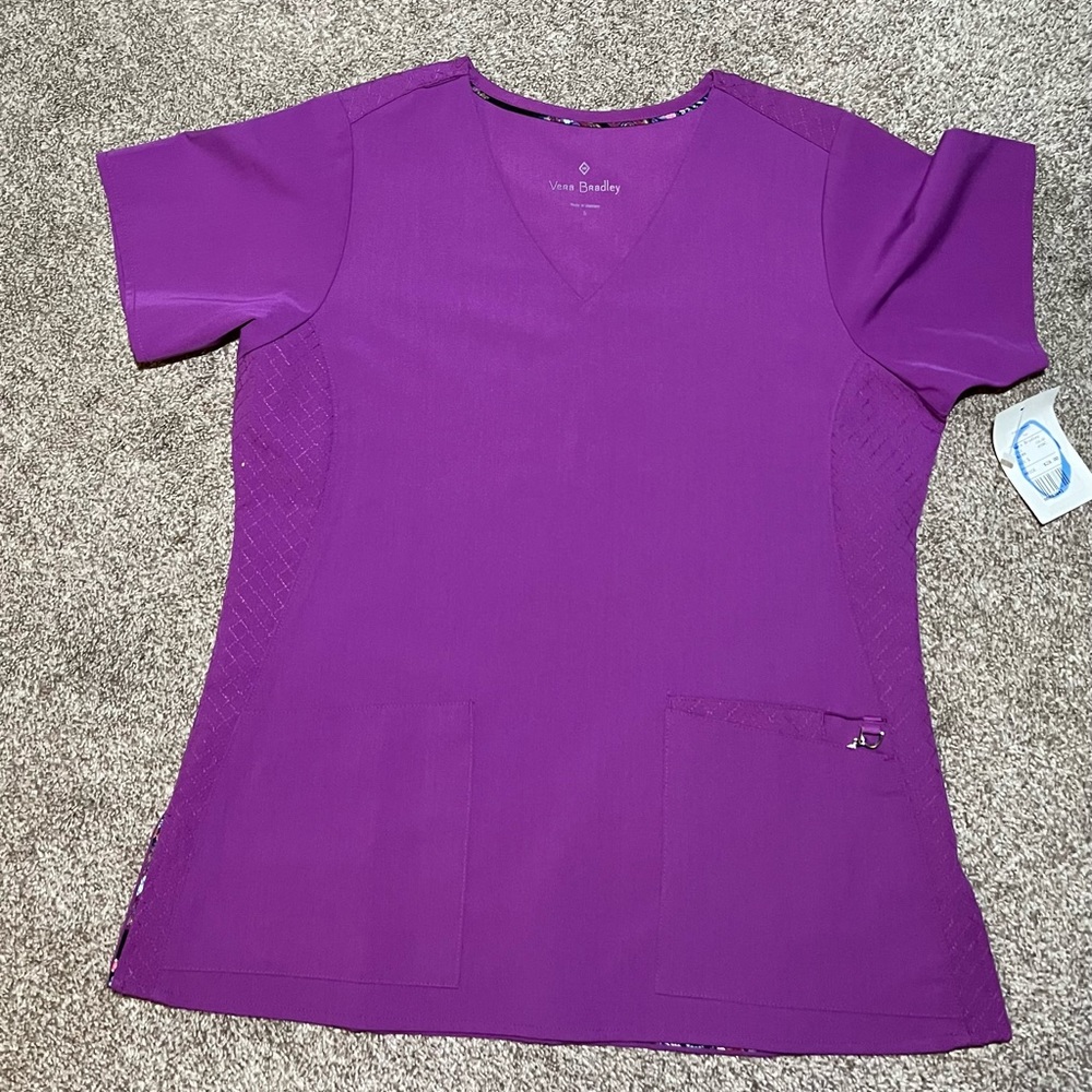 Vera Bradley purple scrub top size small.       CB35